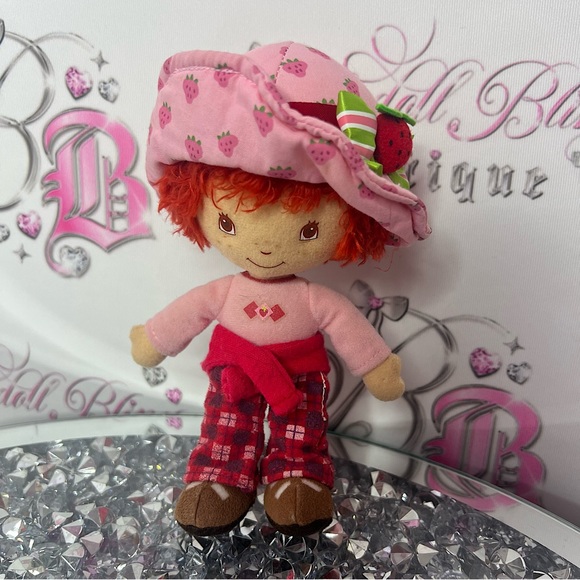 strawberry shortcak Other - Strawberry Shortcake 6" Plush Toy doll stuffed 🍓 🍰 cute collectors rare y2k